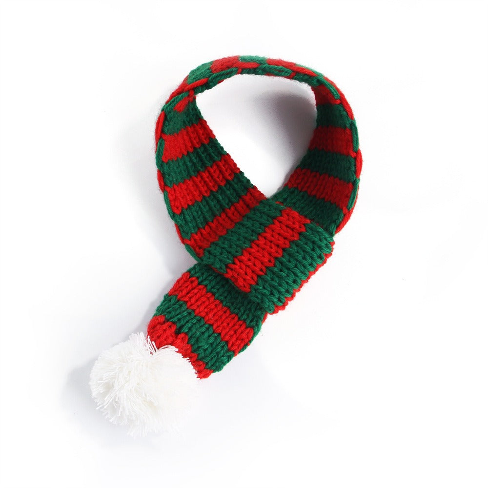 Knitted Christmas pet scarf for dogs and cats